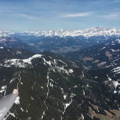 Flugwegposition um 12:32:45: Aufgenommen in der Nähe von Gemeinde St. Johann im Pongau, St. Johann im Pongau, Österreich in 2275 Meter